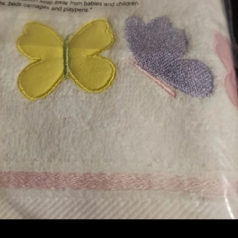 Martha Stewart Collection Spring Butterfly Hand Towels Set of 2 BNWT RETIRED